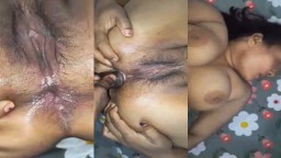 Desi Bhabhi Ki Gand Mar Kar Chuchi Par Maal Gira Diya